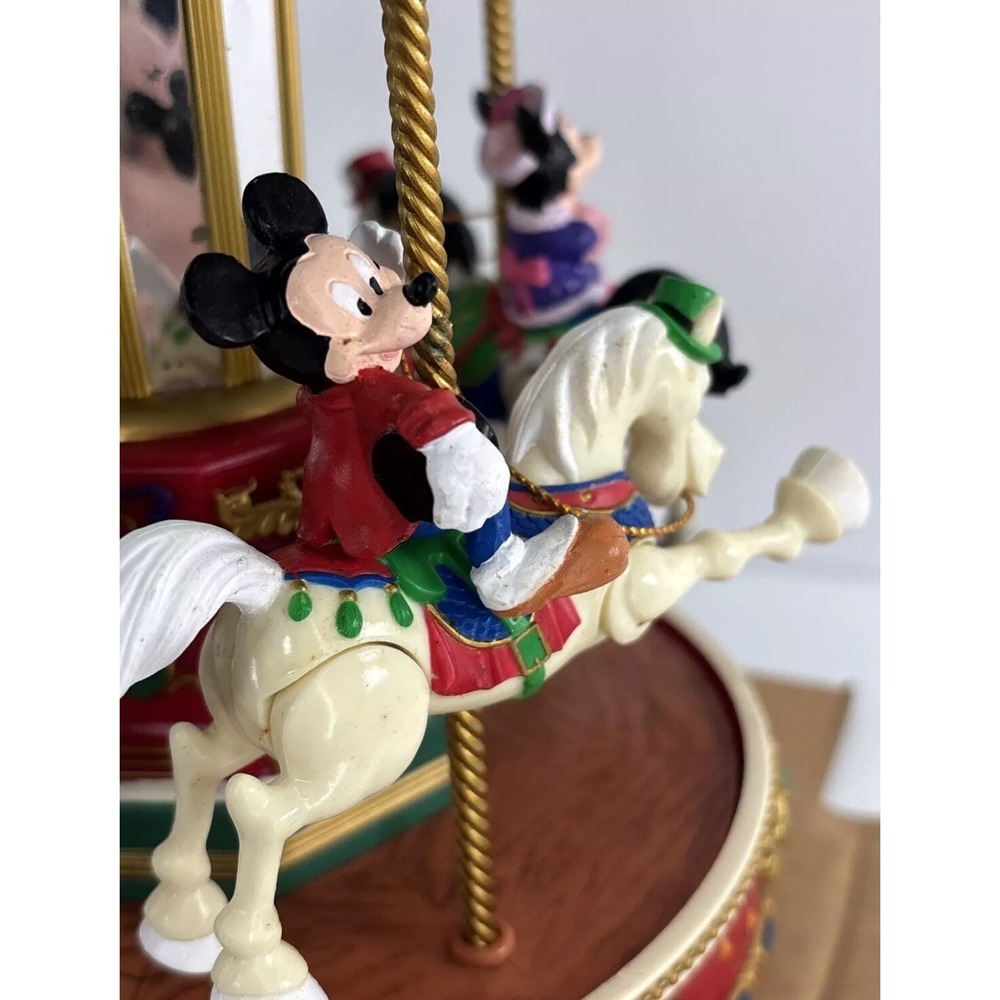 Vintage 1996 Mr. Christmas Disney A Mickey Holiday Go Round Carousel 50 Songs - Picture 11 of 11